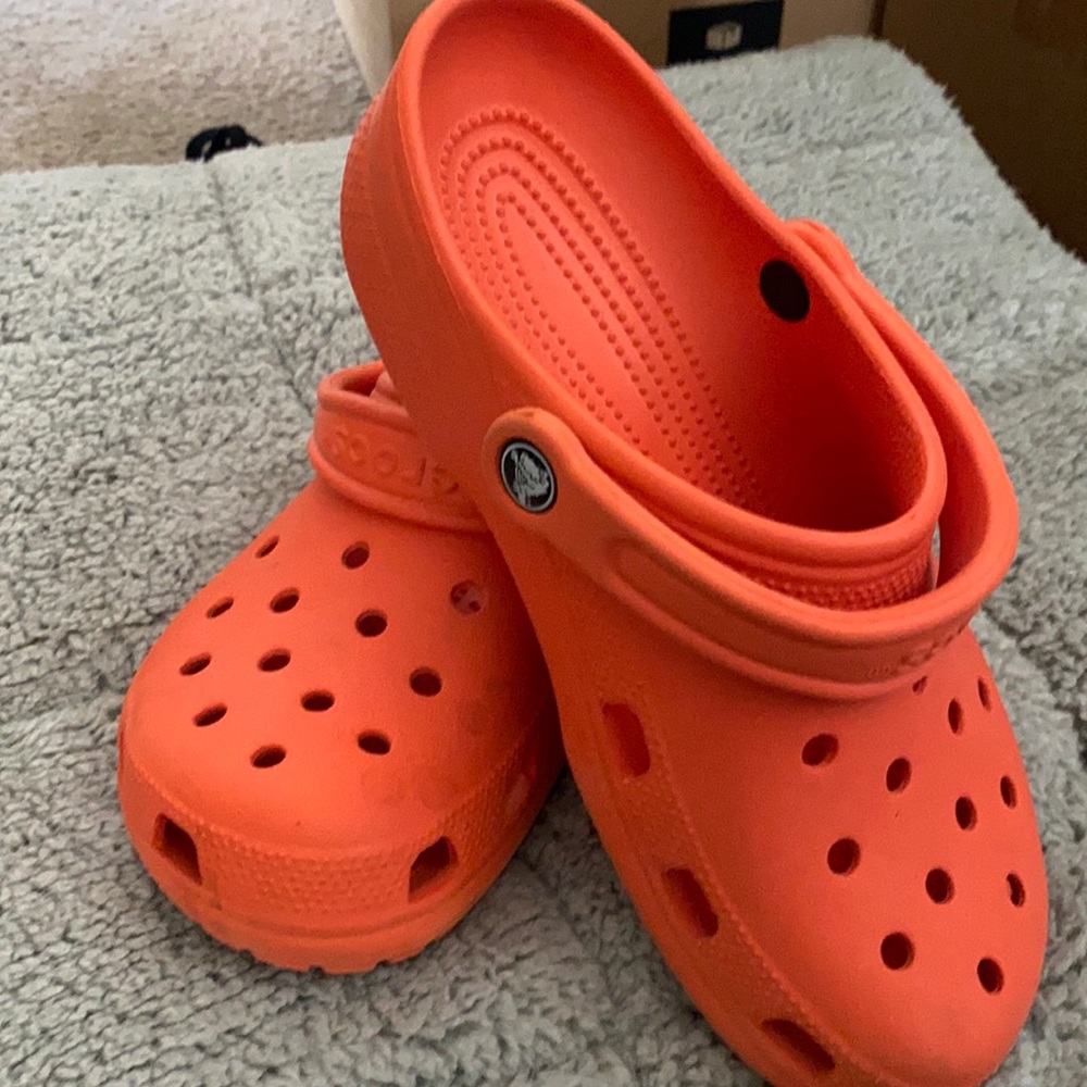 Crocs